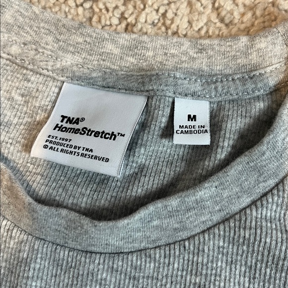 Bundle of 2 Aritzia Gray TNA Tees - Picture 7 of 9